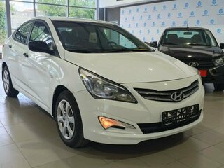 2016 Hyundai Solaris I Рестайлинг, белый, 705000 рублей, вид 2