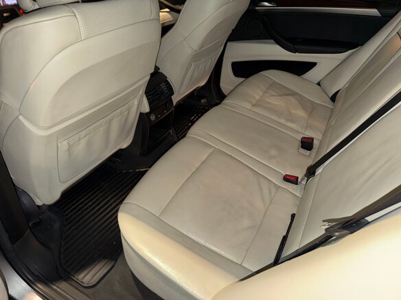 2011 BMW X5 35i II (E70) Рестайлинг, серый - вид 14