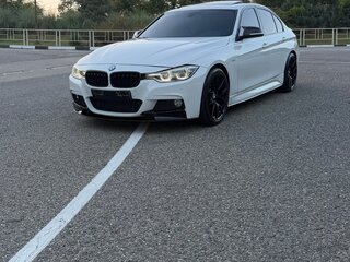 2018 BMW 3 серии 330i VI (F3x) Рестайлинг, белый, 3350000 рублей, вид 1