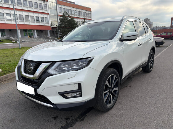 2020 Nissan X-Trail III Рестайлинг, белый - вид 1
