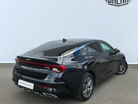 2021 Kia K5 III, синий, 1840000 рублей, вид 4