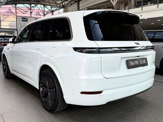2026 Li Auto (Lixiang) L9 52.3 kWh I Рестайлинг, белый, 11990000 рублей, вид 4