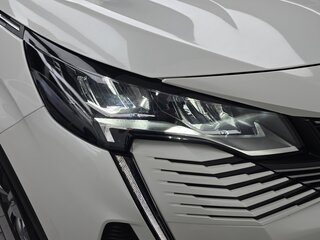 2022 Peugeot 5008 II Рестайлинг, белый, 1760000 рублей, вид 4