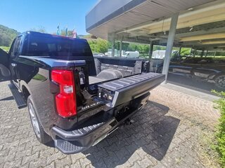 2025 Chevrolet Silverado Double Cab IV (T1XX) Рестайлинг, чёрный, 5900000 рублей, вид 5