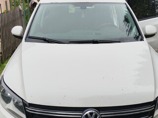 2011 Volkswagen Tiguan I Рестайлинг, белый, 900000 рублей, вид 1