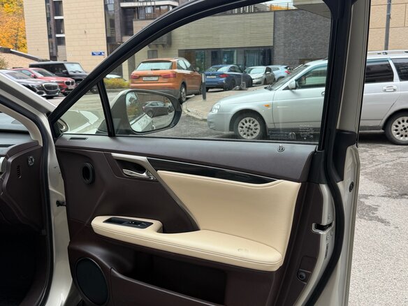2020 Lexus RX 300 IV Рестайлинг, коричневый, 4650000 рублей - вид 11