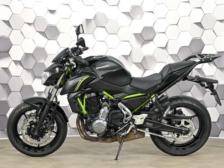 2019 Kawasaki Z 650, чёрный, 649000 рублей, вид 4