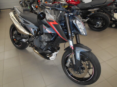 2018 KTM 790 Duke, серый, 580000 рублей, вид 1