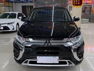 2022 Mitsubishi Outlander III Рестайлинг 3, чёрный, 1980002 рублей, вид 2