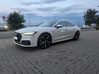 2022 Audi A7 45 TDI II (4K), белый, 5710000 рублей, вид 1