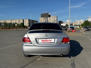 2005 Mitsubishi Lancer IX Рестайлинг, серебристый, 300000 рублей, вид 3