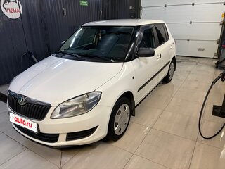 2011 Skoda Fabia II Рестайлинг, белый, 480000 рублей, вид 5