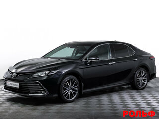 2022 Toyota Camry VIII (XV70) Рестайлинг, чёрный, 3327000 рублей, вид 1