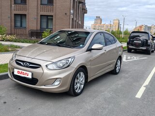2012 Hyundai Solaris I, бежевый, 730000 рублей, вид 3