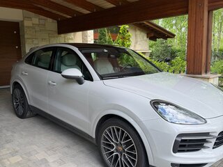 2020 Porsche Cayenne III, серый, 8600000 рублей, вид 1