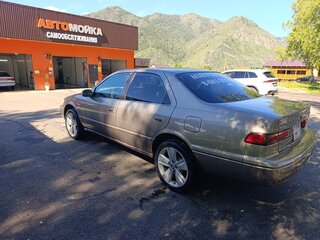 1999 Toyota Camry IV (XV20), серый, 330000 рублей, вид 4