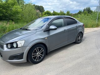 2013 Chevrolet Aveo II, серый, 400000 рублей, вид 4