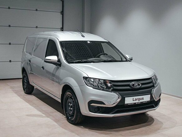 2026 Lada (ВАЗ) Largus I Рестайлинг, серебристый - вид 2