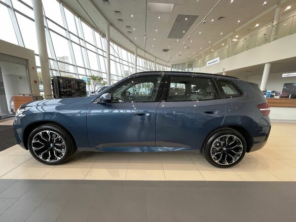 2025 BMW X3 Long 30L xDrive IV (G45/G48), синий, 6800000 рублей - вид 6