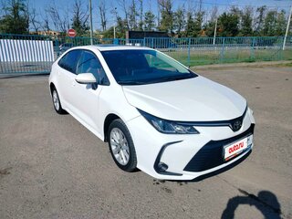 2022 Toyota Corolla XII (E210), белый, 1970000 рублей, вид 1