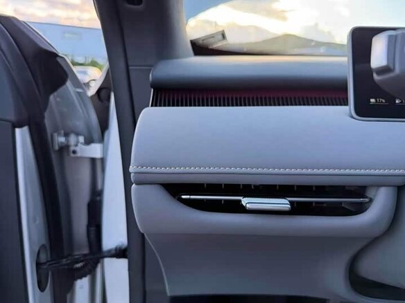 2026 Changan Qiyuan A06 28.39 kWh, серебристый, 2463000 рублей - вид 15