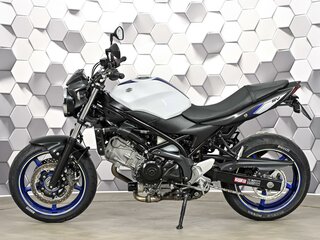 2018 Suzuki SV 650, белый, 447000 рублей, вид 4