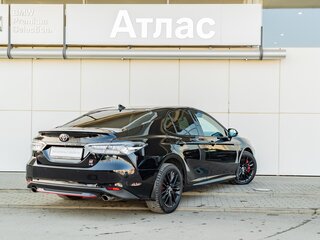 2022 Toyota Camry VIII (XV70) Рестайлинг, чёрный, 2490000 рублей, вид 2