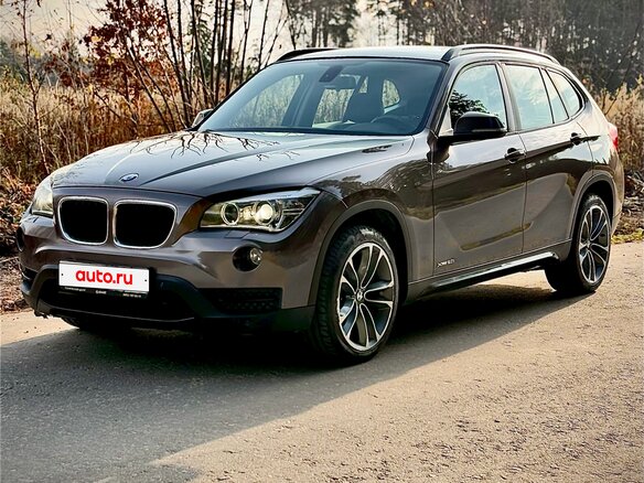 2013 BMW X1 20i I (E84) Рестайлинг, коричневый, 1495000 рублей
