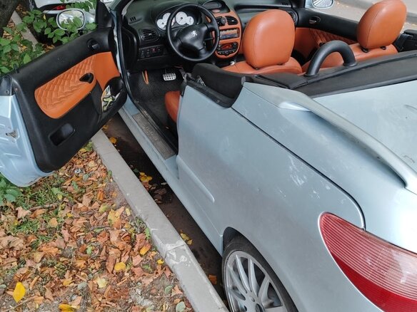 2001 Peugeot 206, серебристый, 550000 рублей - вид 3