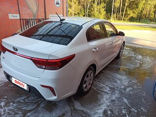 2017 Kia Rio IV, белый, 1050000 рублей, вид 4