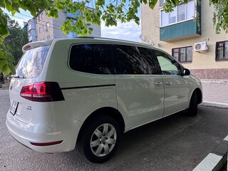 2012 Volkswagen Sharan II, белый, 1100000 рублей, вид 5