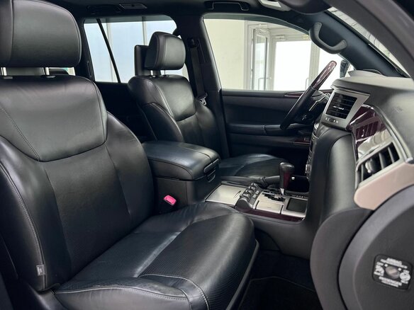 2014 Lexus LX 570 III Рестайлинг, чёрный, 3990000 рублей - вид 15