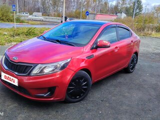 2013 Kia Rio 4-speed III, красный, 580000 рублей, вид 2