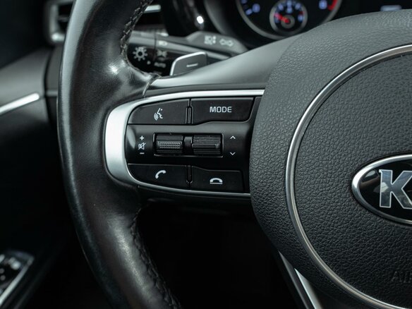 2020 Kia K5 III, чёрный, 2737000 рублей - вид 17