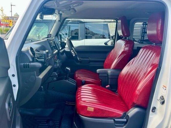 2022 Suzuki Jimny Sierra IV, белый - вид 9