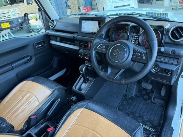 2022 Suzuki Jimny Sierra IV, белый - вид 9
