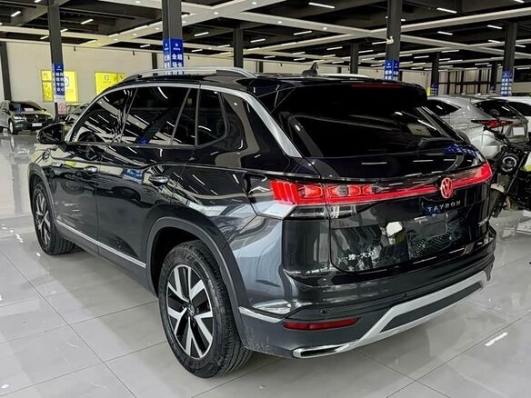 2023 Volkswagen Tayron I Рестайлинг, чёрный - вид 5