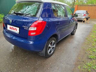 2011 Skoda Fabia II Рестайлинг, синий, 350000 рублей, вид 4