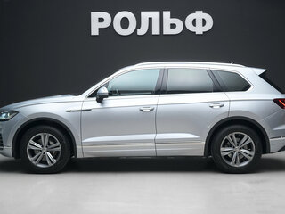 2019 Volkswagen Touareg III, серый, 4500000 рублей, вид 3