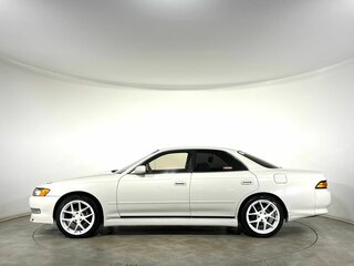 1995 Toyota Mark II VII (X90), белый, 800000 рублей, вид 2
