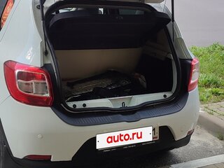 2018 Renault Sandero II Рестайлинг, белый, 1400000 рублей, вид 3