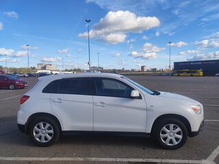 2012 Mitsubishi ASX I, белый, 930000 рублей, вид 2