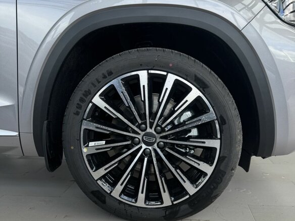 2026 Geely Monjaro I Рестайлинг, серебристый - вид 18