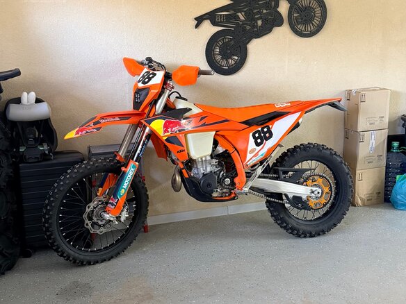 2025 KTM 450 EXC F, оранжевый, 1100000 рублей