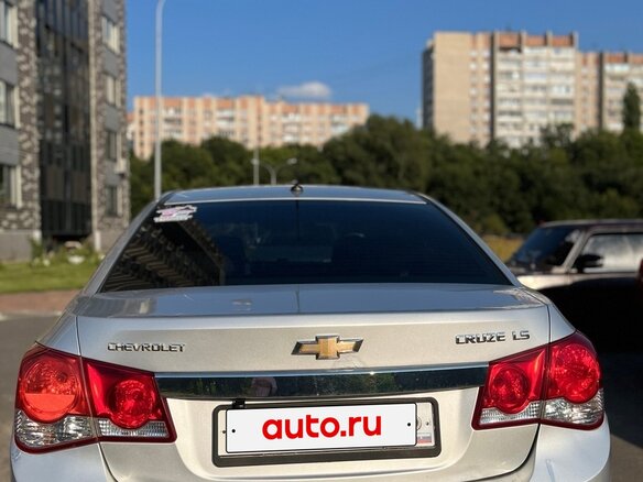 2012 Chevrolet Cruze I, серебристый, 690000 рублей - вид 5