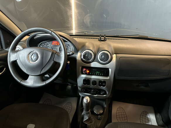 2013 Renault Sandero Stepway I, коричневый, 575000 рублей - вид 9