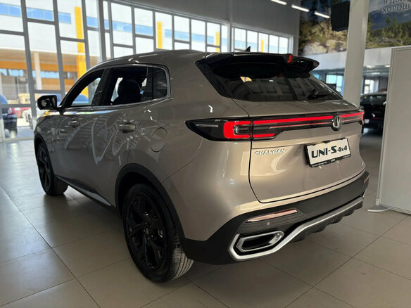 2026 Changan UNI-S I Рестайлинг, коричневый - вид 4