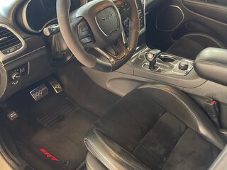 2013 Jeep Grand Cherokee SRT IV (WK2) Рестайлинг, белый, 3800000 рублей, вид 3