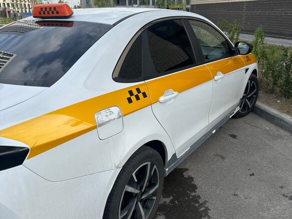 2023 Kaiyi E5, белый - вид 1