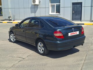 2002 Toyota Avensis I Рестайлинг, зелёный, 455000 рублей, вид 4